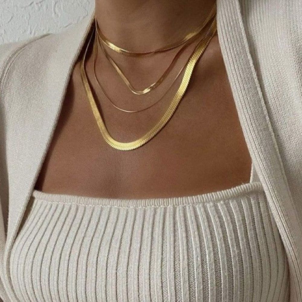 Gold herringbone necklace